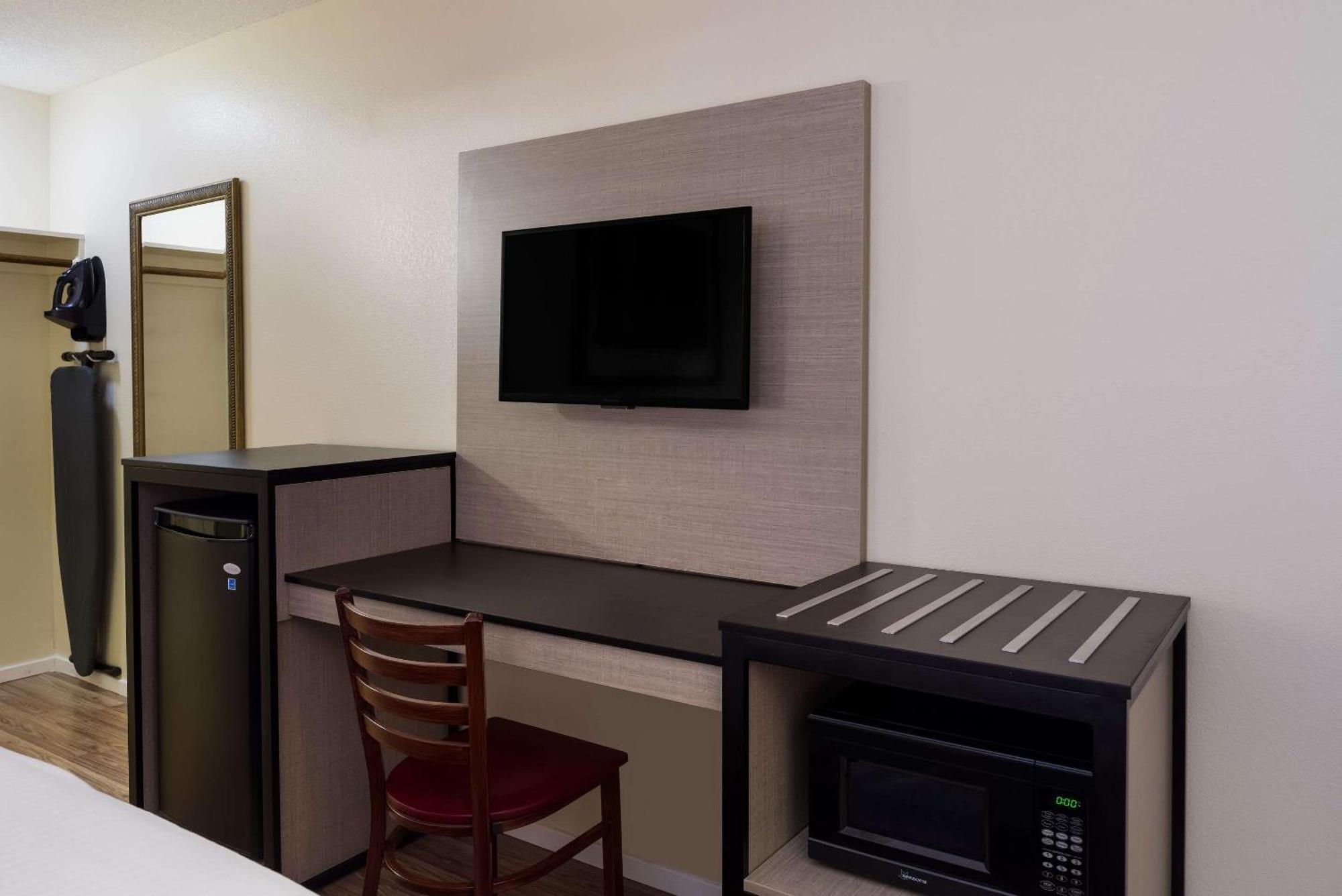 Rodeway Inn Livermore Bagian luar foto
