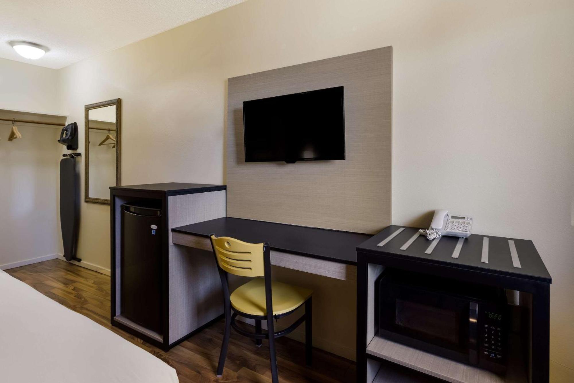Rodeway Inn Livermore Bagian luar foto