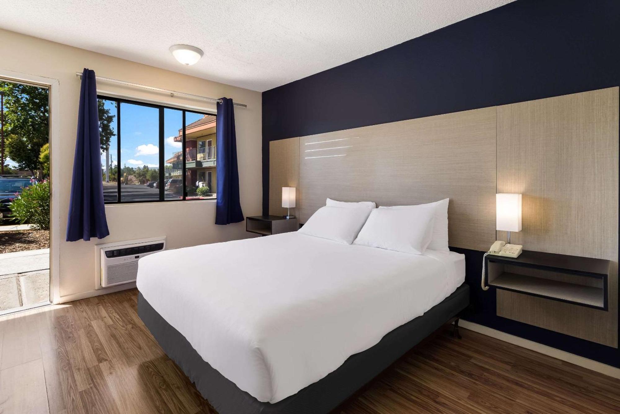 Rodeway Inn Livermore Bagian luar foto