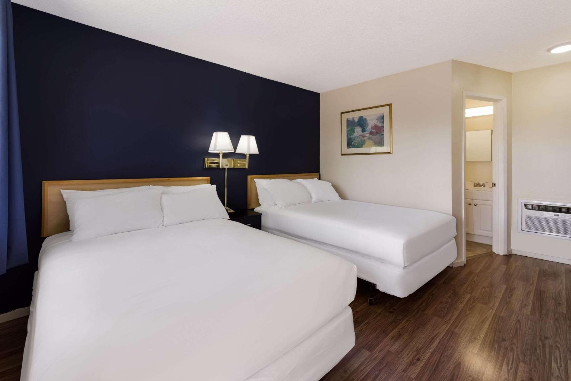 Rodeway Inn Livermore Bagian luar foto