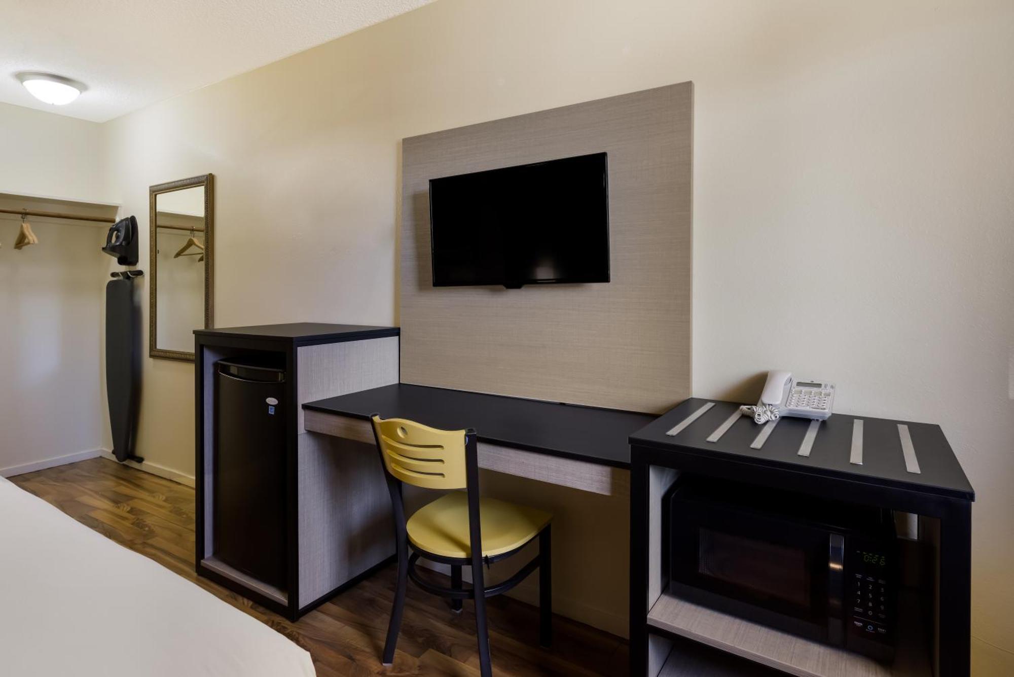 Rodeway Inn Livermore Bagian luar foto